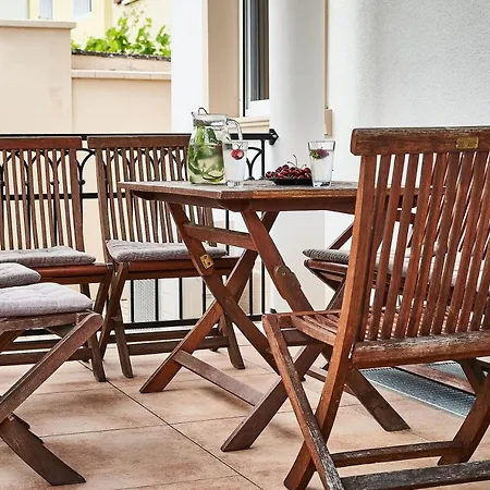 Primera Zimmer Mit Gemeinschaftsbad Singen Exterior photo
