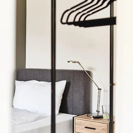 Primera Zimmer Mit Gemeinschaftsbad Singen Exterior photo