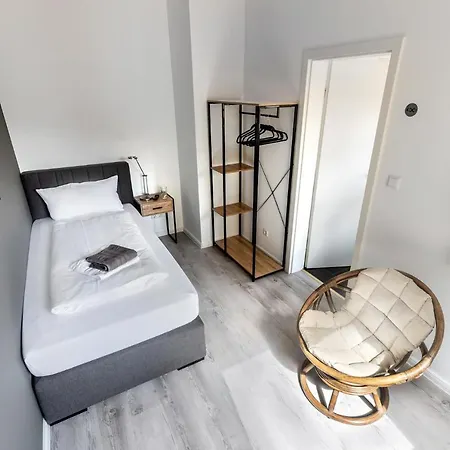 Primera Zimmer Mit Gemeinschaftsbad Singen Exterior photo